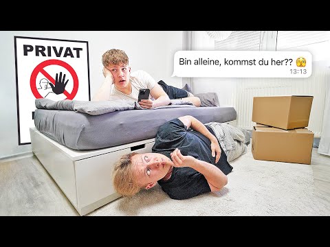 Ash thinks he is ALONE in his room😲