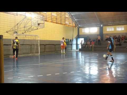 Em cima da hora fs * primeiro trofél