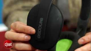 Video thumbnail for First Look: The impressive Incase Sonic headphones by CNET