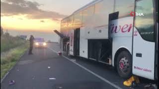 Düzceli Firmaya Ait Otobüs  Denizli'de Kaza Yaptı 2 Ölü 6'sı Ağır 20 Yaralı