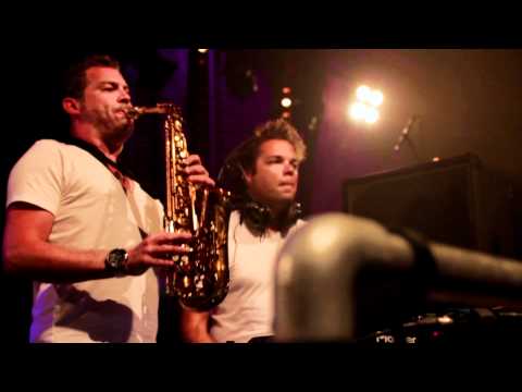 Fingerlicking (Maurice Delgado & Costar)