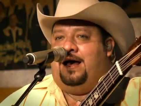 Laurita Garza - Pesado - Desde la Cantina Vol 2