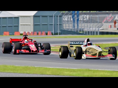 Ferrari F1 2018 vs Jordan F1 1996 - Silverstone