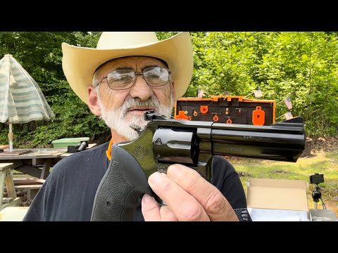 Unboxing: what’s in the Taurus box
