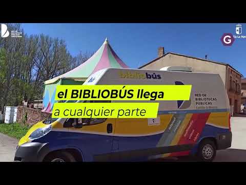 El servicio gratuito del bibliobús cumple 25 años acercando la lectura a los madrileños