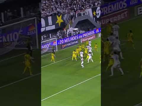 Gol de Luan Perez na volta para o peixe #futebol #viralvideos #futebolbrasileiro #santosfc #shorts
