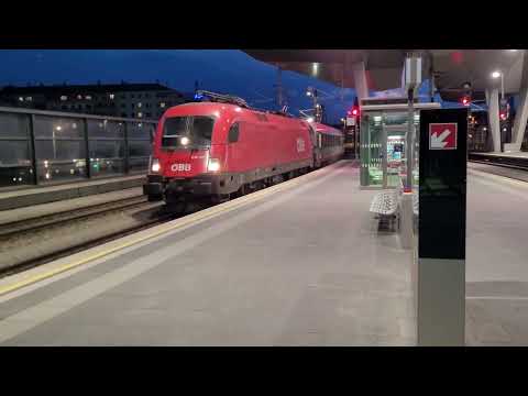 Einfahrt des InterCity 1113 am 18.04.2022 in Wien Hbf