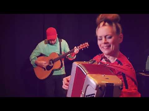 Johanna Juhola Reaktori: Tango kolmessa erässä - Three Rounds of Tango