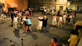 preview picture of video 'Villanera a la Dulzura. Dansant pels Barris, Ibi'