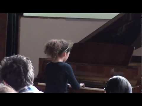 Kalina Pestaloci muzichki talenti