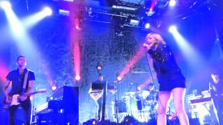 Ellie Goulding - Without your love - LIVE PARIS 2013