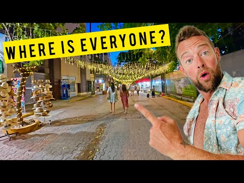 They Call This HIGH SEASON in Playa Del Carmen?
