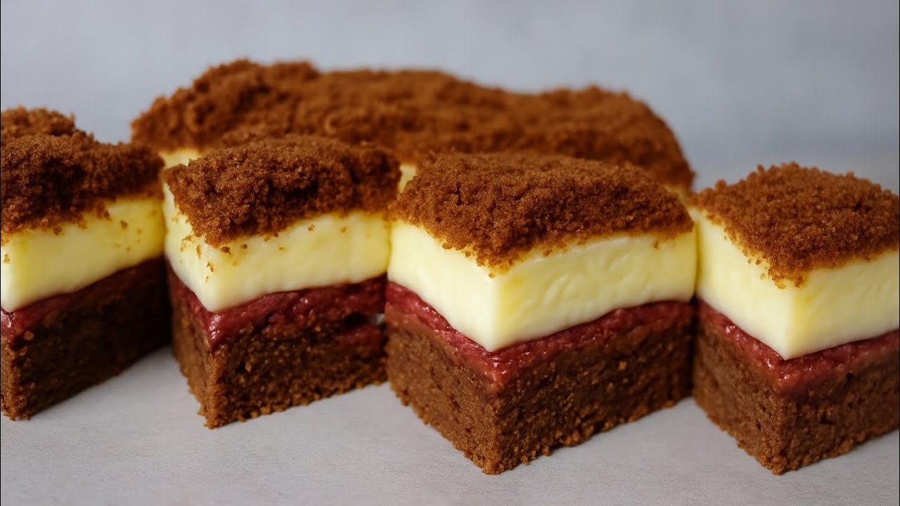 Ciasto z budyniem i powidłami – smak prawdziwego domu!