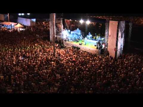 L. Barbarossa feat. Fiorella Mannoia - YUPPIES (live ad Ostia) - Regia di Claudio Tofani