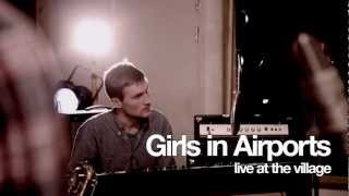 Girls in Airports - Transvestite