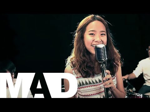 [MAD] เพียงแค่ใจเรารักกัน - วิยะดา โกมารกุล ณ นคร (Cover) | Midnight Band