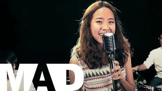 [MAD] เพียงแค่ใจเรารักกัน - วิยะดา โกมารกุล ณ นคร (Cover) | Midnight Band