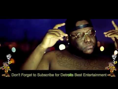 Dej Loaf, Oba Rowland and Say It Aint Tone performs (LifeStyle) at Club Bleu #DejLoaf