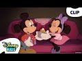 Mickey Et Minnie échangent Des Cadeaux De Noël Mickey Il était Une Fois Noël Disneykids