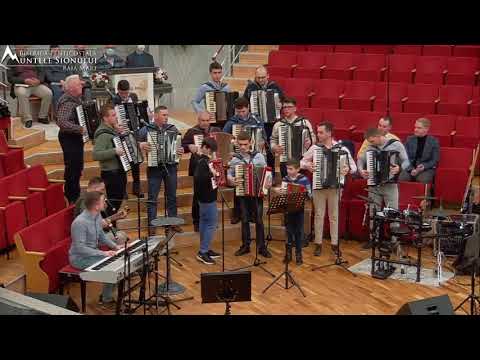 Grup 14 acordionisti...Din noaptea grea