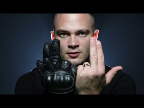 JUL   Dans un Autre monde 2015