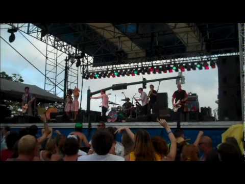 Big D and the Kids Table - Steady Riot (SunFest 2010)