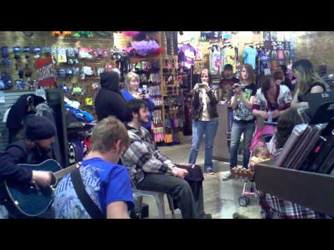 Godfed Static Unplugged Live @ Oly Hot Topic 2011