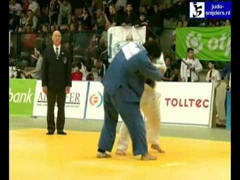 Judo 2011 World Cup Men Budapest: Nishiyama (JPN) - Magomedov RUS) [-90kg] semi-final