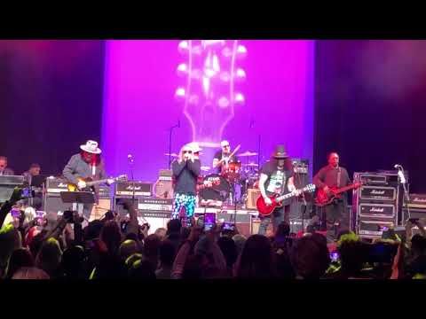 2020 NAMM: Billy Gibbons, Slash, Cheap Trick - Tush (01/16/20 - Anaheim, CA)
