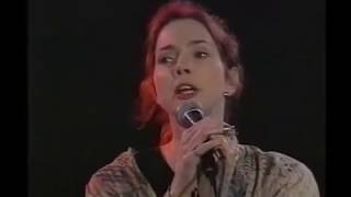 Nanci Griffith - St. Olav&#39;s Gate/From a Distance (Live in Norway, 1993)