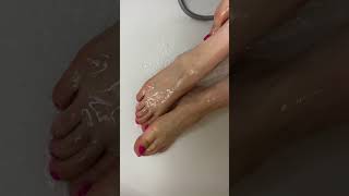 Want to get rid of dry and rough skin on your feet? #shorts  #feet #footcare #pedicure