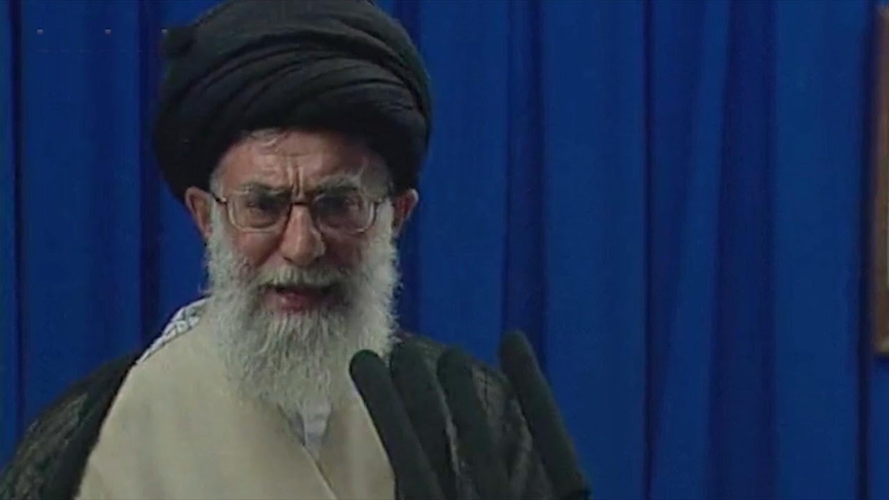 زندگی و مقاطع کلیدی قدرت‌گیری علی خامنه‌ای