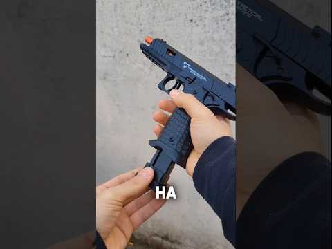 Molto meglio di qualsiasi altra pistola giocattolo! 😉