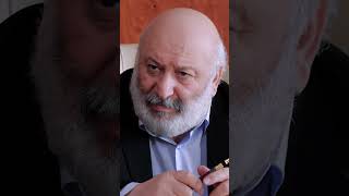 — Պապ, քեզ ինչ-որ բանով նեղացրե՞լ եմ😔
