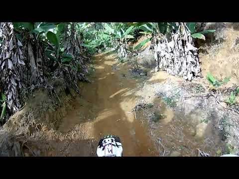 Trilha de moto CRF230 - decida do sabão VNI