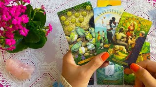 Veo a esa persona amada hablando de ti con una mujer mayor y esa mujer con la cabeza baja.