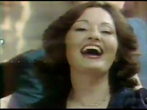 Vera Ivković - Djuveglije gde šta (uživo)