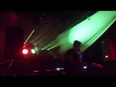 A 2 Minute Trip with KhoMha @Essential Vibes 18.01.13
