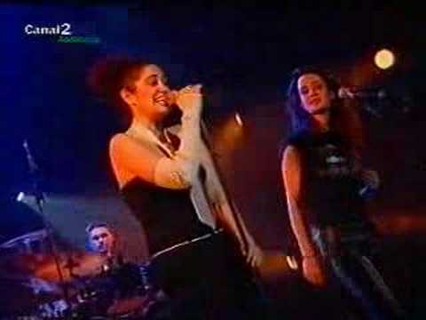 Vega - "La verdad"  Live! (Gran Teatro Córdoba. Enero 2004)