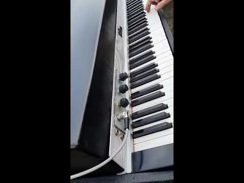 Rhodes Suitcase 88-Key 100W stereo system (USA/1977) image 6
