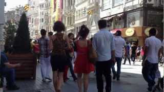 preview picture of video 'Istiklal Caddesi AUG2012'