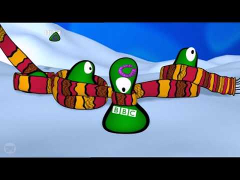 CBBC ident 2002 to 2005 - Scarf
