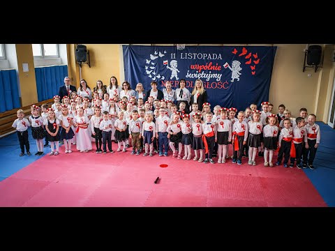 Narodowy Dzień Niepodległości 2025. Występ artystyczny "Niezapominajki"