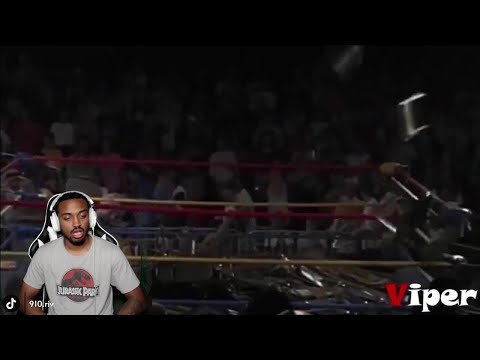 WWE Fans THROWING Objects *reaction*