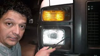 2008 Ford E-350 How To Adjust The Sealed Beam Headlight.