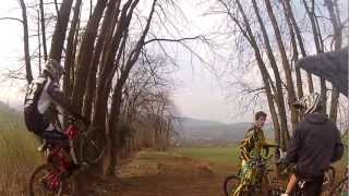 preview picture of video 'Faulx wagon DH Short-Edit: reco du 29.03.2013'