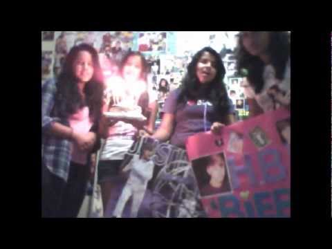 Happy B-Day Justin Bieber :') Ecuador loves you!