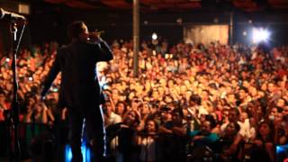 la Original Banda El Limón de Salvador Lizarraga en el tributo a la ke buena