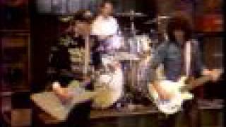 Baby Loves To Rock - Cheap Trick - Live NYC 1981