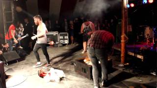 The Deaf Policeman - The Chariot - Cornerstone 2010